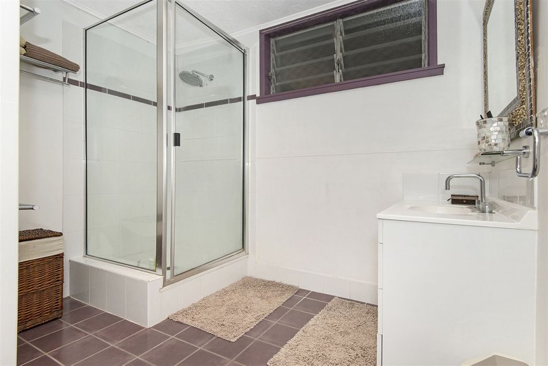Photo - 13 Haydon Crescent, Heatley QLD 4814 - Image 5