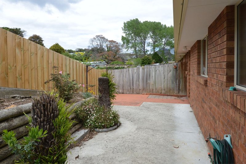 Photo - 1/3 Hayward Street, Penguin TAS 7316 - Image 10