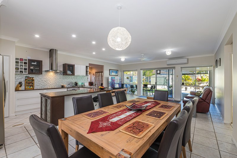 Photo - 13 Headsail Drive, Banksia Beach QLD 4507 - Image 10