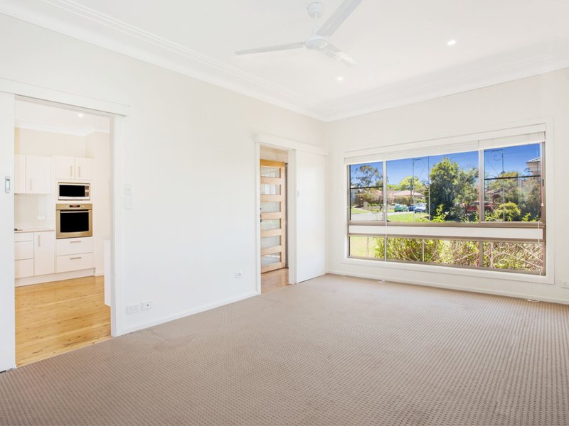 Photo - 13 Heathcote Street, Helensburgh NSW 2508 - Image 3