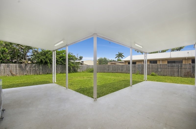 Photo - 13 Heather Avenue, Rasmussen QLD 4815 - Image 7