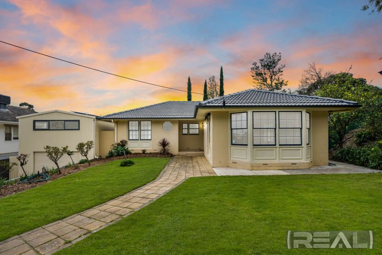 Photo - 13 Heathfield Road, Bellevue Heights SA 5050 - Image 2