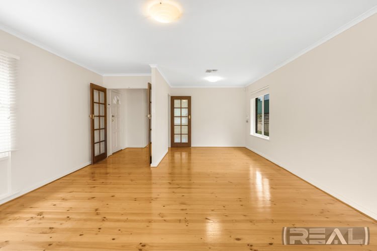 Photo - 13 Heathfield Road, Bellevue Heights SA 5050 - Image 5