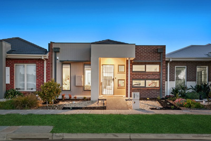 13 Hickory Place, Epping VIC 3076