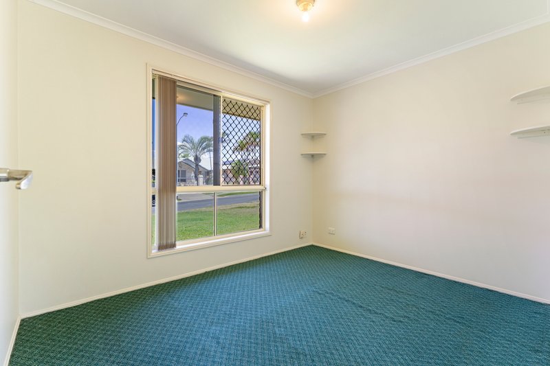 Photo - 13 Highbury Drive, Crestmead QLD 4132 - Image 3