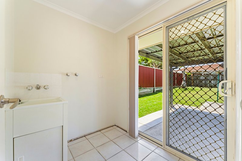 Photo - 13 Highbury Drive, Crestmead QLD 4132 - Image 5