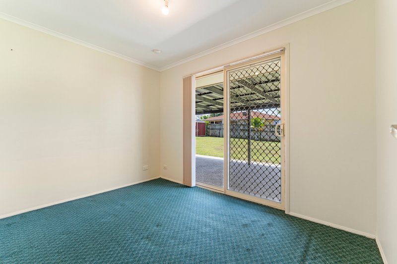 Photo - 13 Highbury Drive, Crestmead QLD 4132 - Image 12