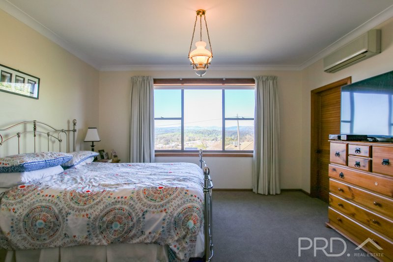 Photo - 13 Highland Avenue, Tumut NSW 2720 - Image 9