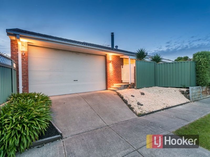 Photo - 13 Highland Crescent, Narre Warren South VIC 3805 - Image 18