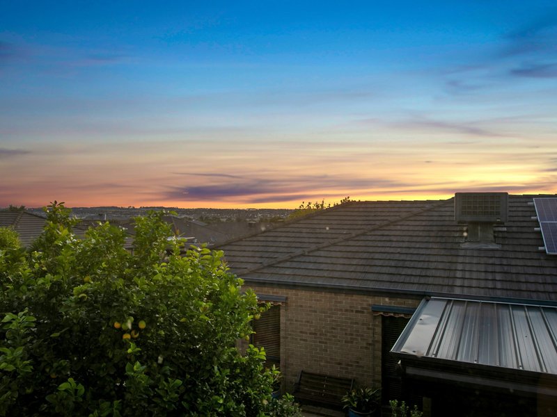 Photo - 13 Hillgrove Crescent, Berwick VIC 3806 - Image 13