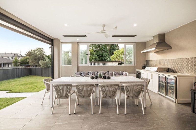 Photo - 13 Hillpine Avenue, Kogarah NSW 2217 - Image 6