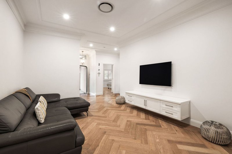 Photo - 13 Hillpine Avenue, Kogarah NSW 2217 - Image 8