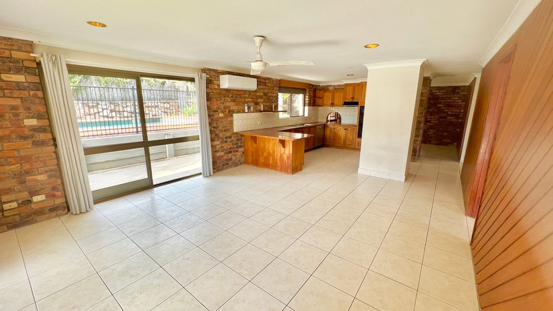 Photo - 13 Hillside Drive, Daisy Hill QLD 4127 - Image 15