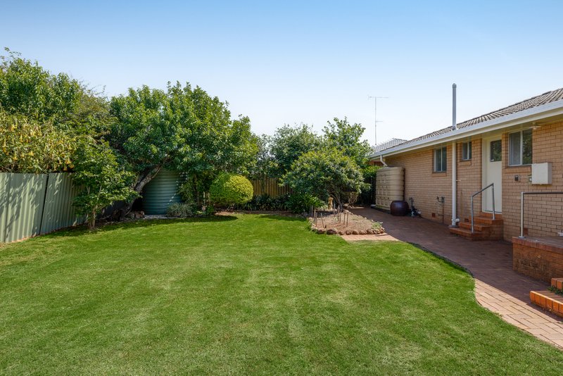 Photo - 13 Hinton Street, Wilsonton QLD 4350 - Image 13