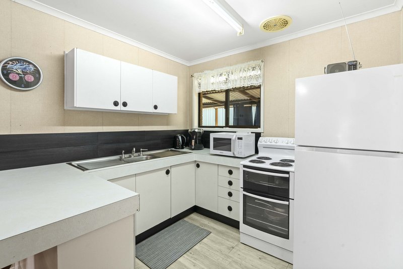 Photo - 1/3 Hock Court, Wilsonton Heights QLD 4350 - Image 2