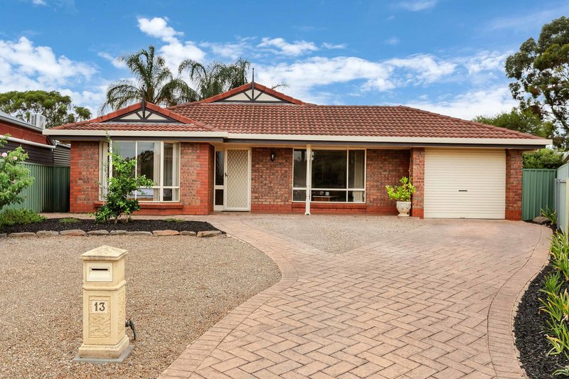 13 Holmeswood Court, Para Hills West SA 5096