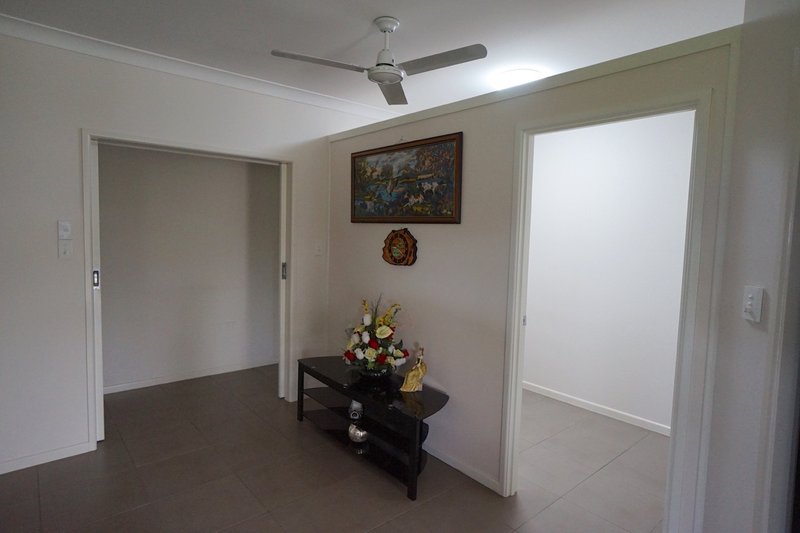 Photo - 13 Hoolahan Drive, Mareeba QLD 4880 - Image 10