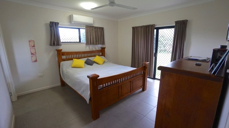 Photo - 13 Hoolahan Drive, Mareeba QLD 4880 - Image 12