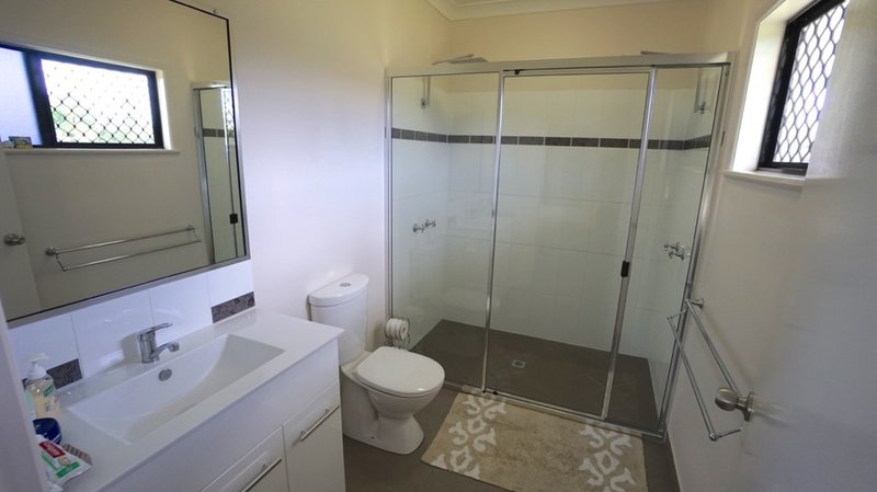 Photo - 13 Hoolahan Drive, Mareeba QLD 4880 - Image 13