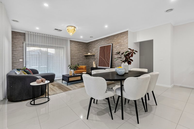 Photo - 13 Horizon Boulevard, Greenvale VIC 3059 - Image 7