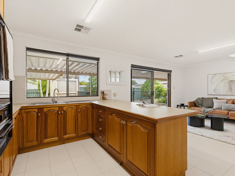 Photo - 13 Horndale Drive, Happy Valley SA 5159 - Image 7