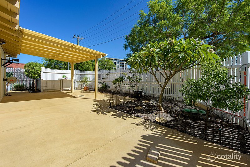 Photo - 1/3 Howick Street, Burswood WA 6100 - Image 2