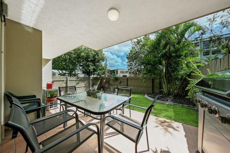 Photo - 1/3 Hows Road, Nundah QLD 4012 - Image 9