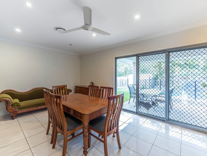 Photo - 13 Hume Circuit, Warner QLD 4500 - Image 4