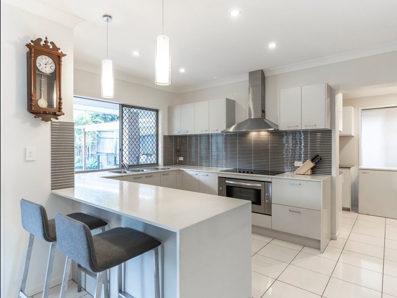 Photo - 13 Hume Circuit, Warner QLD 4500 - Image 6