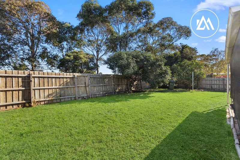 Photo - 13 Hunter Court, Cranbourne North VIC 3977 - Image 13