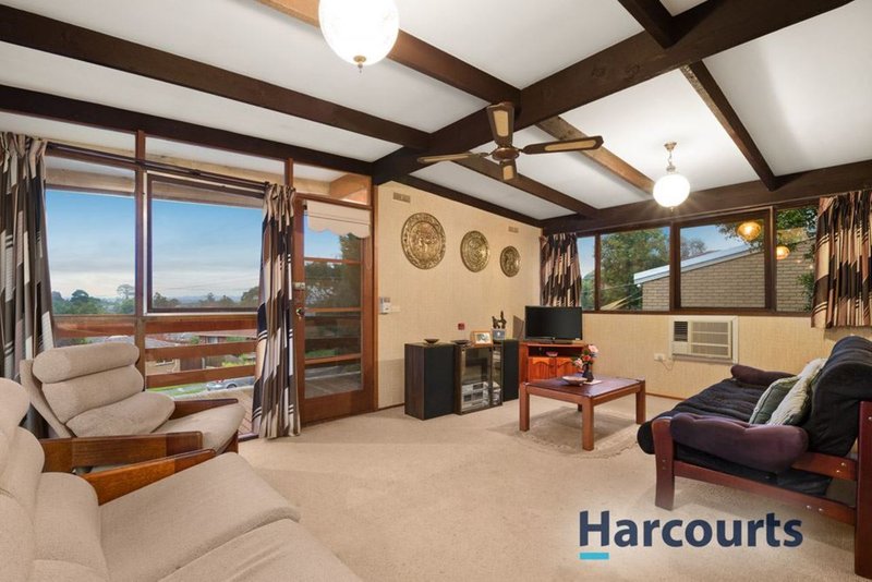 Photo - 13 Huxley Court, Bayswater VIC 3153 - Image 2