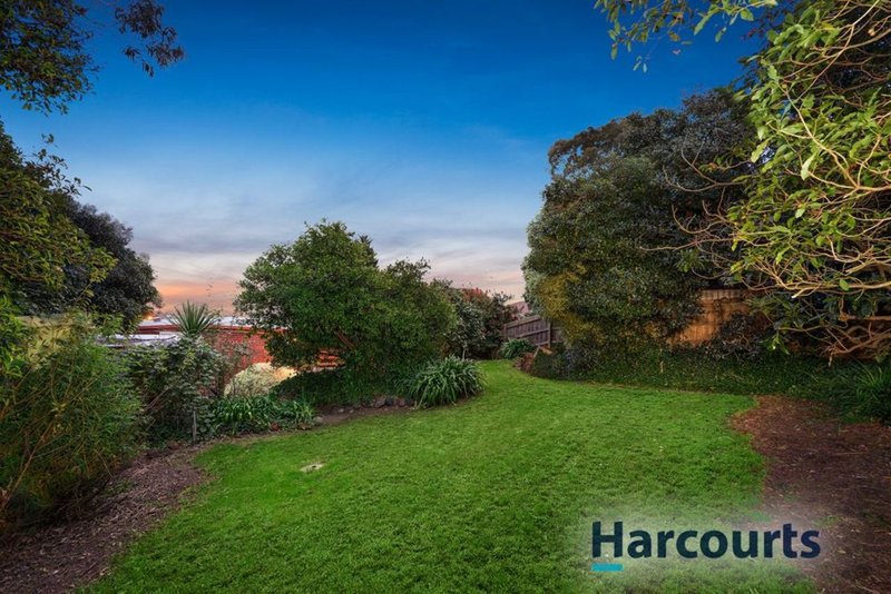 Photo - 13 Huxley Court, Bayswater VIC 3153 - Image 5