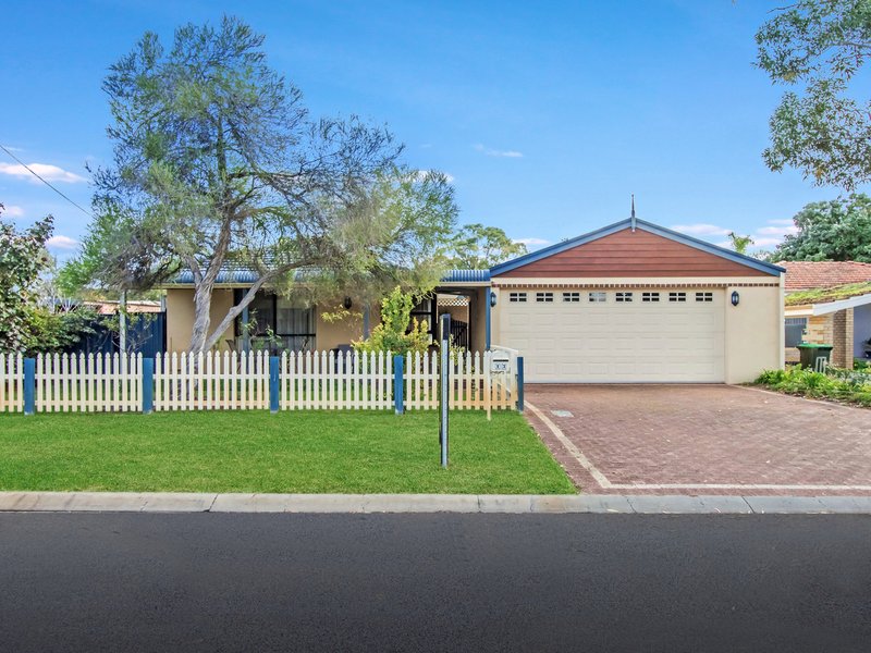Photo - 13 Hydra Close, Rockingham WA 6168 - Image 1