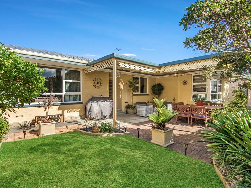 Photo - 13 Hydra Close, Rockingham WA 6168 - Image 4