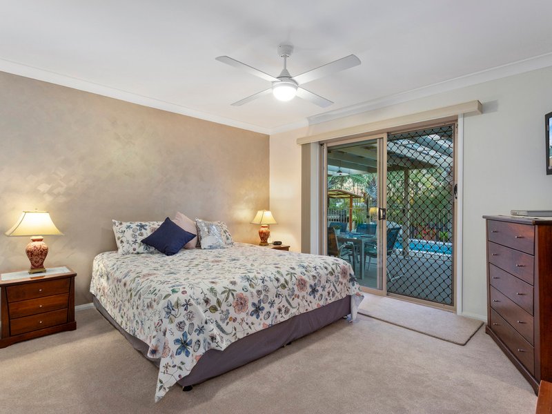 Photo - 13 Hydrilla Court, Elanora QLD 4221 - Image 5