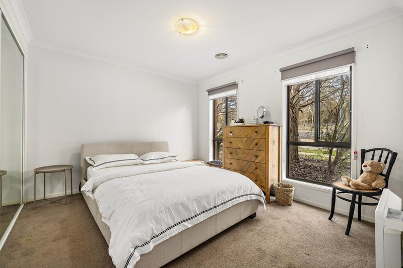 Photo - 13 Ian Nicol Street, Watson ACT 2602 - Image 12