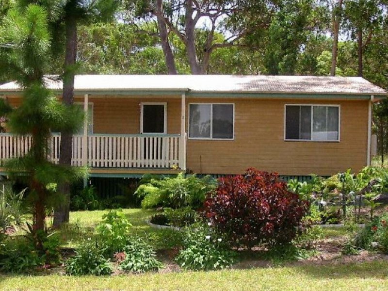 Photo - 13 Ibis Street, Macleay Island QLD 4184 - Image 1