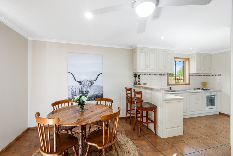 Photo - 13 Illawong Drive, Mount Gambier SA 5290 - Image 3