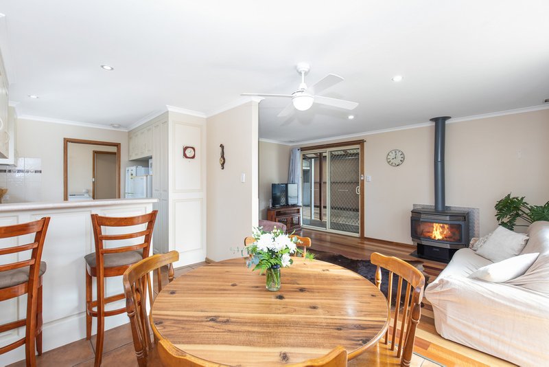 Photo - 13 Illawong Drive, Mount Gambier SA 5290 - Image 5