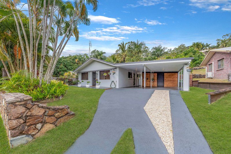 Photo - 13 Iluka Street, Cannonvale QLD 4802 - Image 2