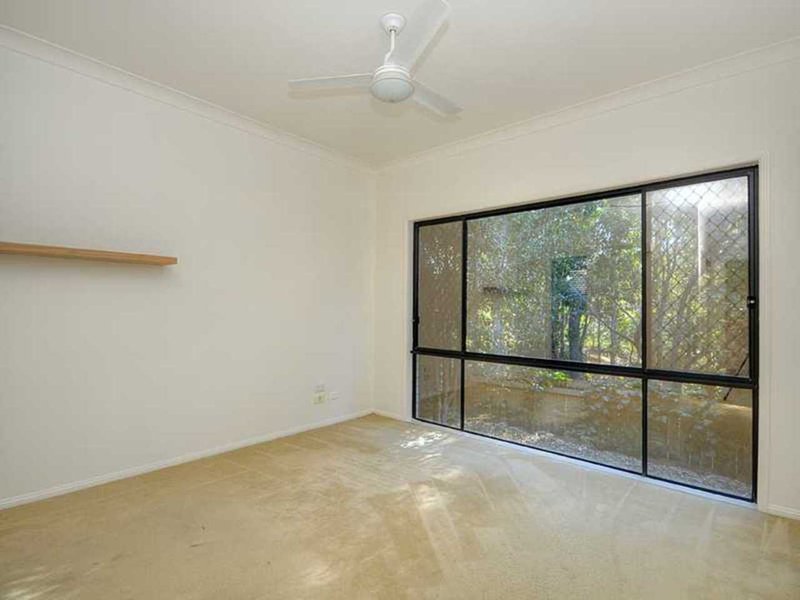 Photo - 13 Imperia Crescent, Varsity Lakes QLD 4227 - Image 7