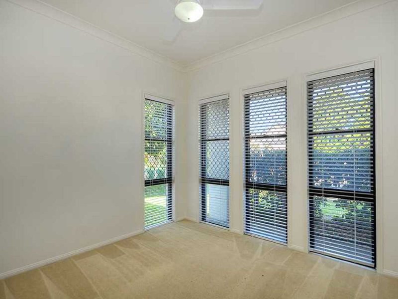 Photo - 13 Imperia Crescent, Varsity Lakes QLD 4227 - Image 9