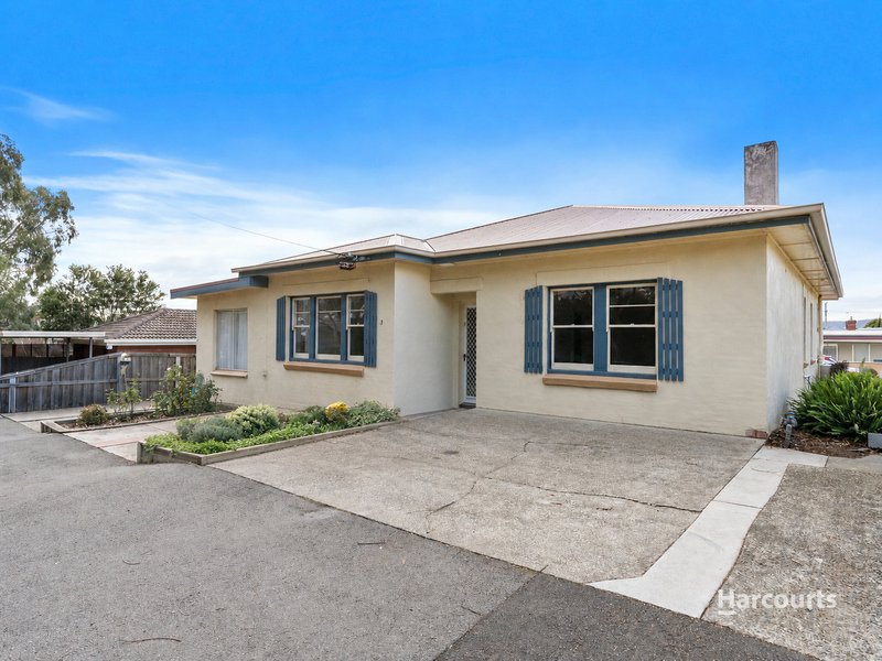 Photo - 1/3 Inglis Street, New Town TAS 7008 - Image 2