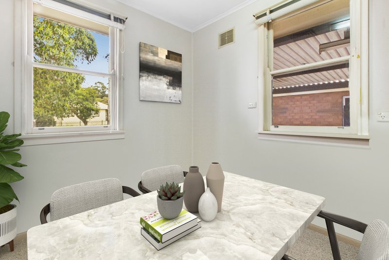 Photo - 13 Insignia Street, Sadleir NSW 2168 - Image 3