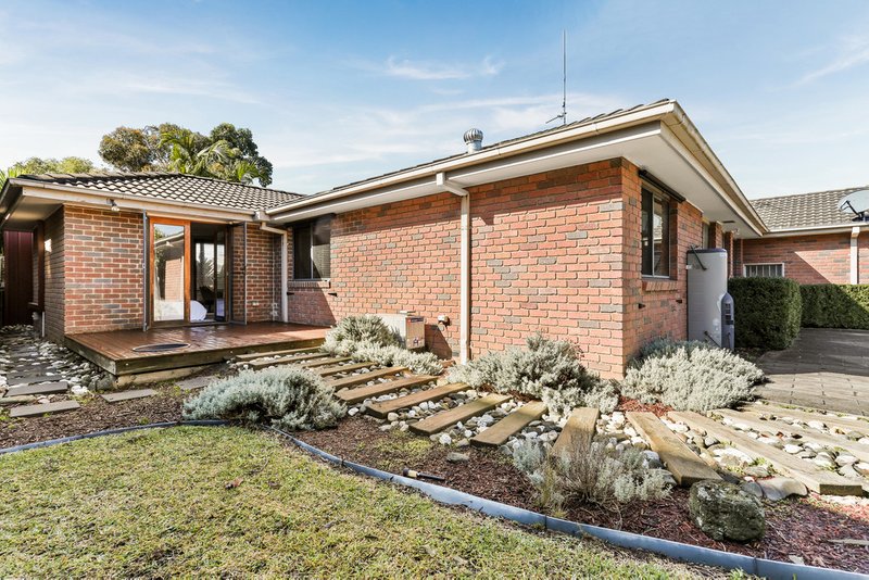 Photo - 13 Irving Road, Pakenham VIC 3810 - Image 11