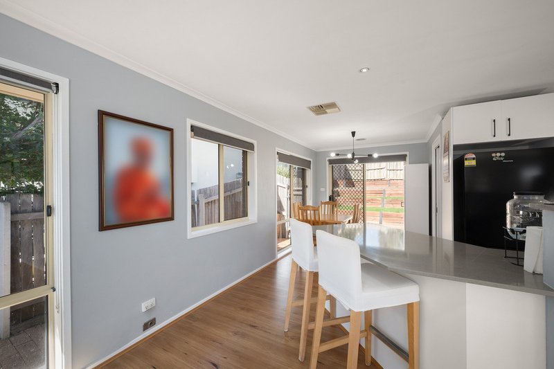 Photo - 13 Isis Close, Amaroo ACT 2914 - Image 4