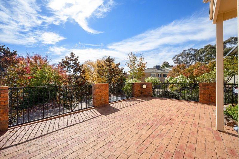 Photo - 13 Isis Close, Amaroo ACT 2914 - Image 10