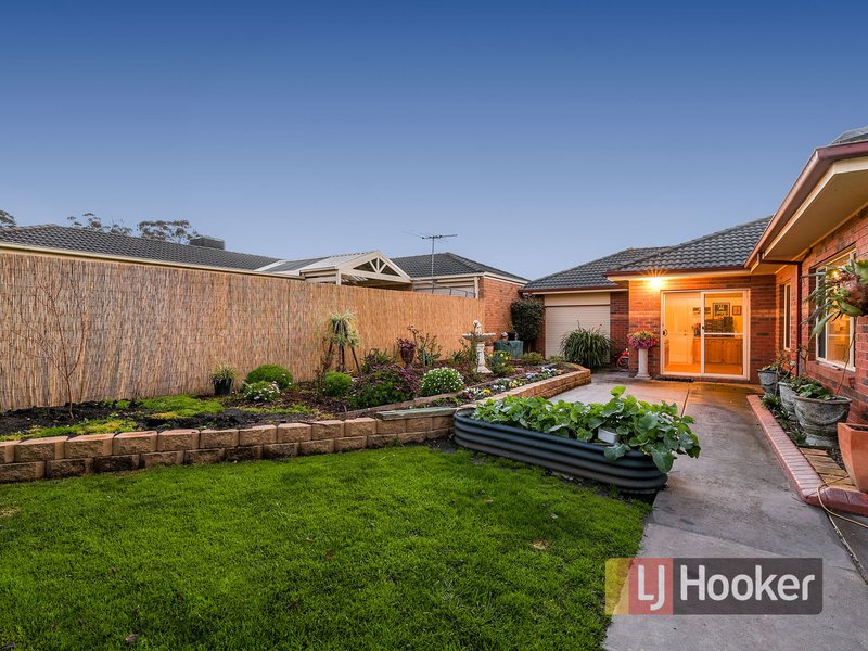 Photo - 13 Jagger Circuit, Cranbourne East VIC 3977 - Image 9