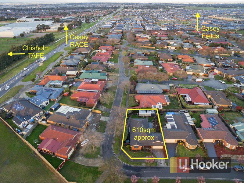 Photo - 13 Jagger Circuit, Cranbourne East VIC 3977 - Image 12