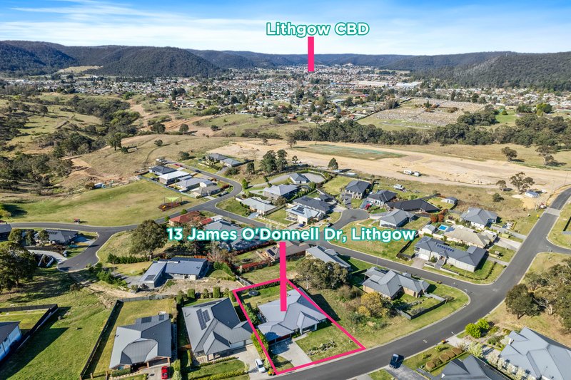 Photo - 13 James O'Donnell Drive, Bowenfels NSW 2790 - Image 11